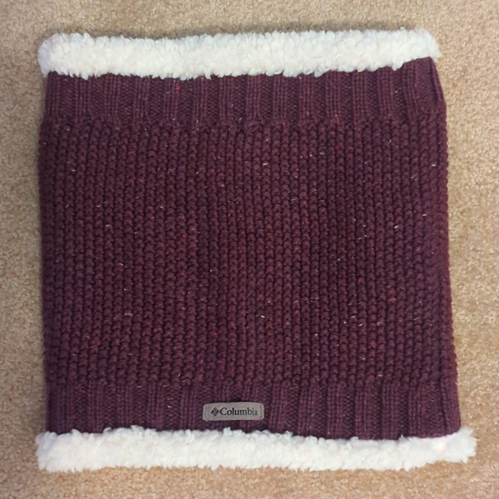 Columbia Neck warmer/ Neck Gaiter